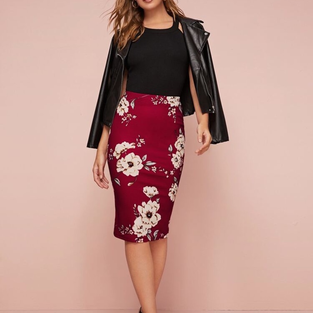 ⚠️Floral FITTED Pencil Skirt‼️